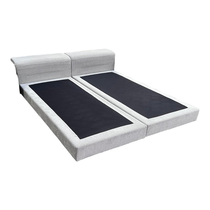 European King Size Giovanni Offredi for Saporiti Italian Lacquered Wood