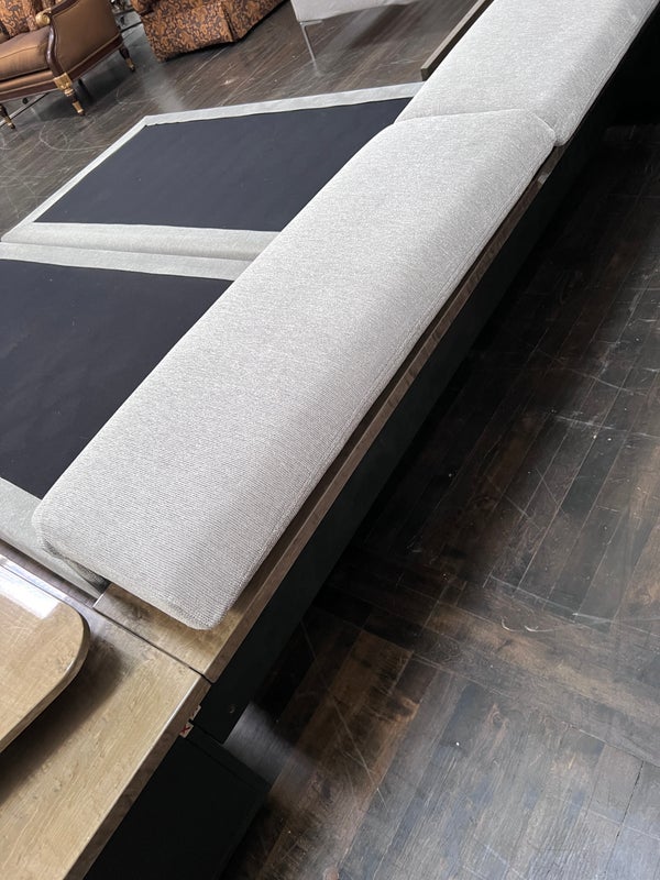 European King Size Giovanni Offredi for Saporiti Italian Lacquered Wood