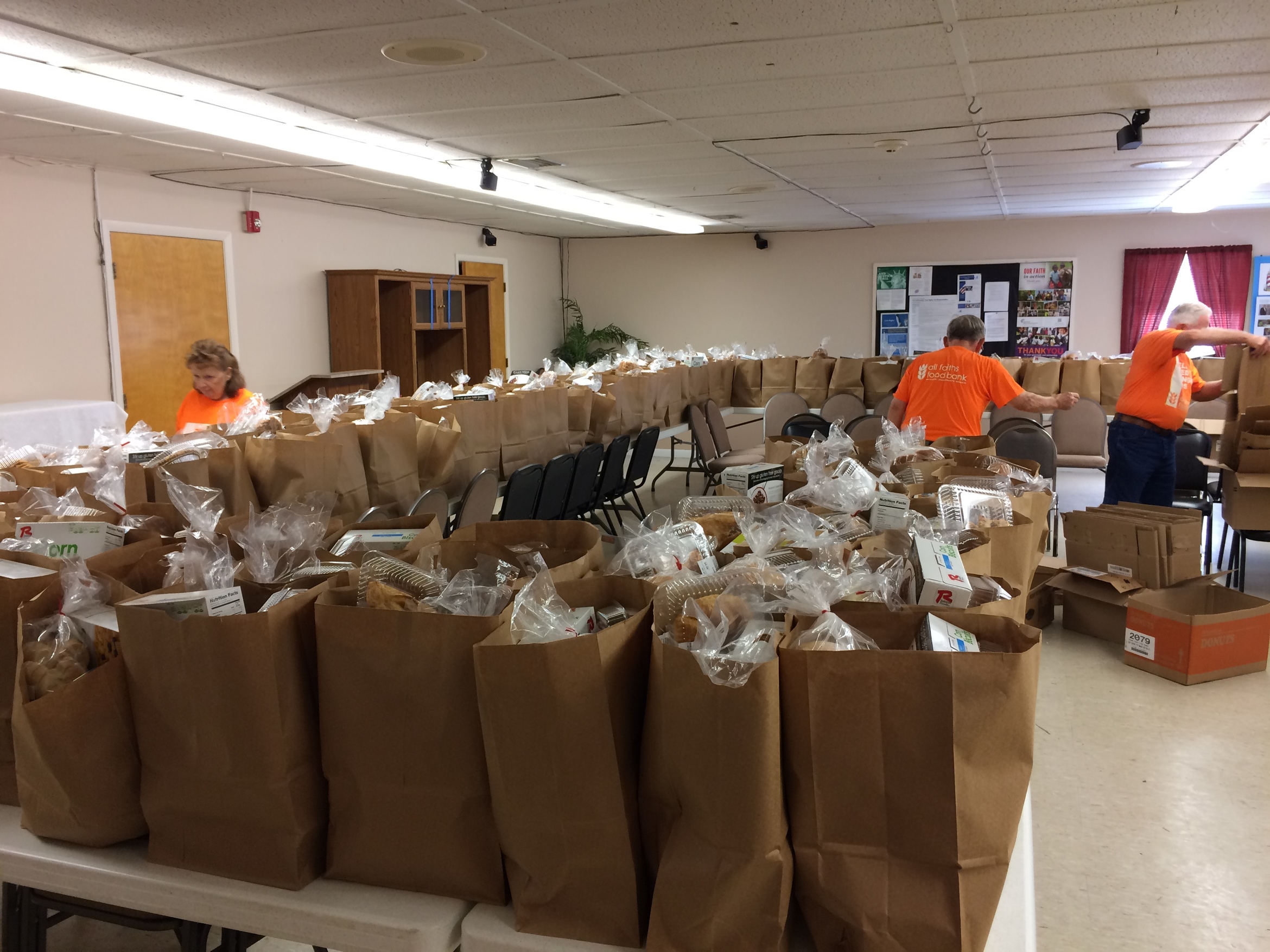 Food Distribution St. Nathaniel's Episcopal Church