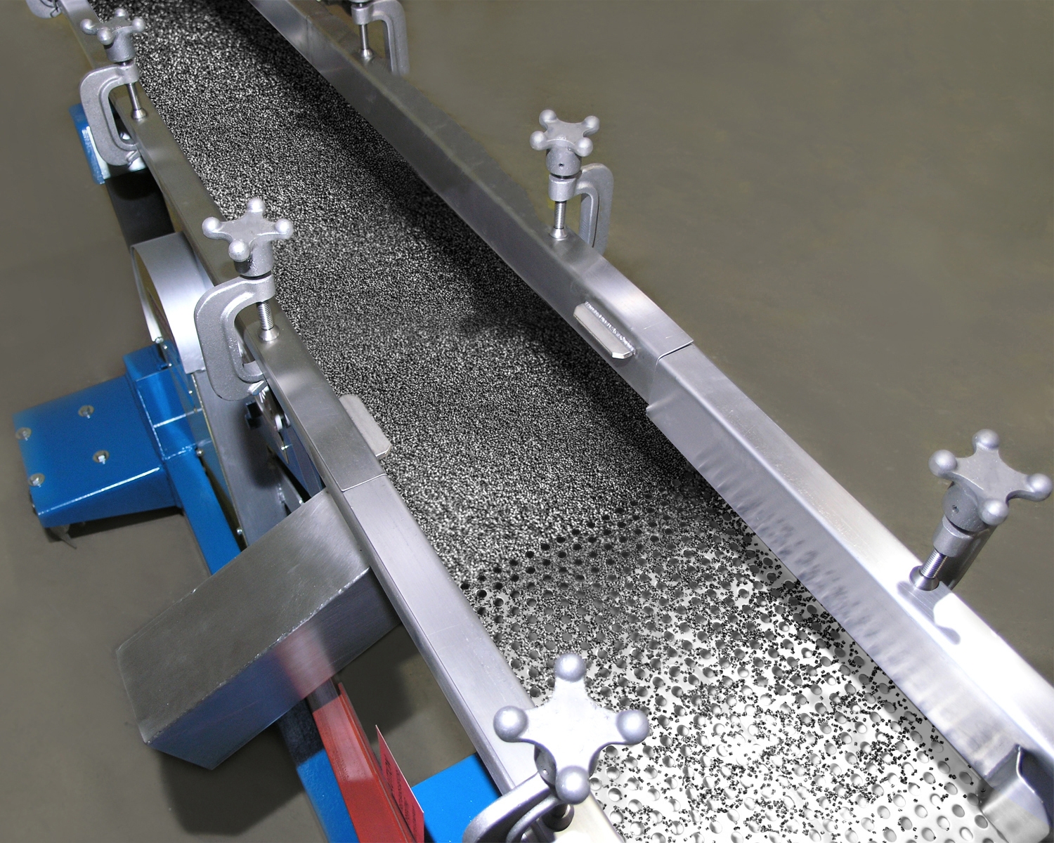 Custom Polymer Compounding & Resin Coloring Entec Polymers