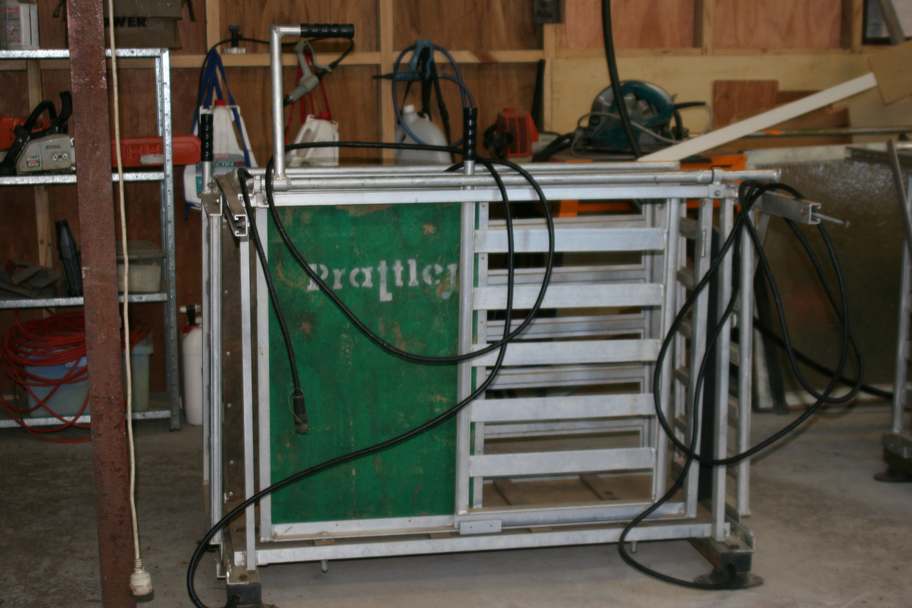 Prattley sheep crate Livestock Equipment Livestock Handling