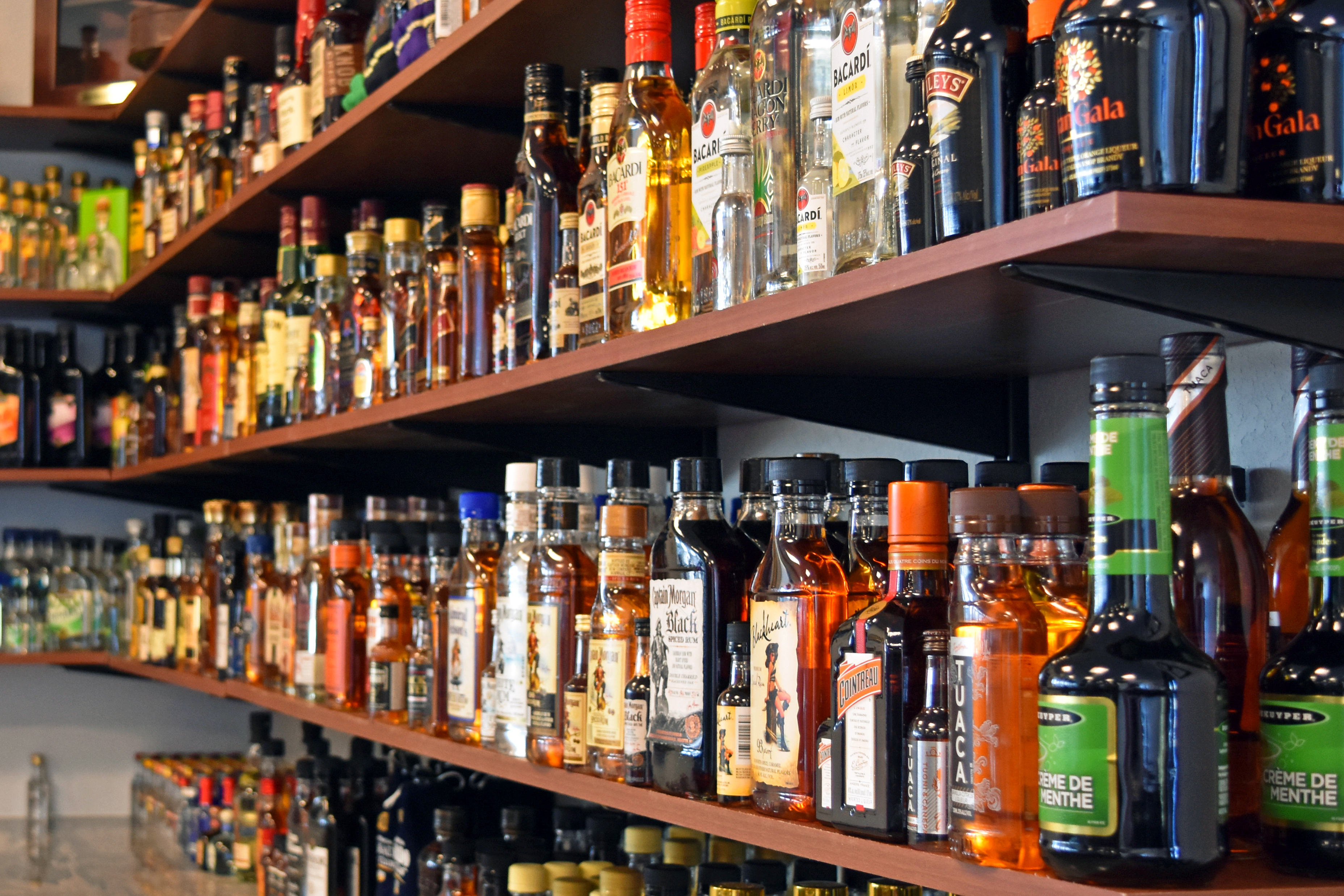 Highland Park Liquors About Us