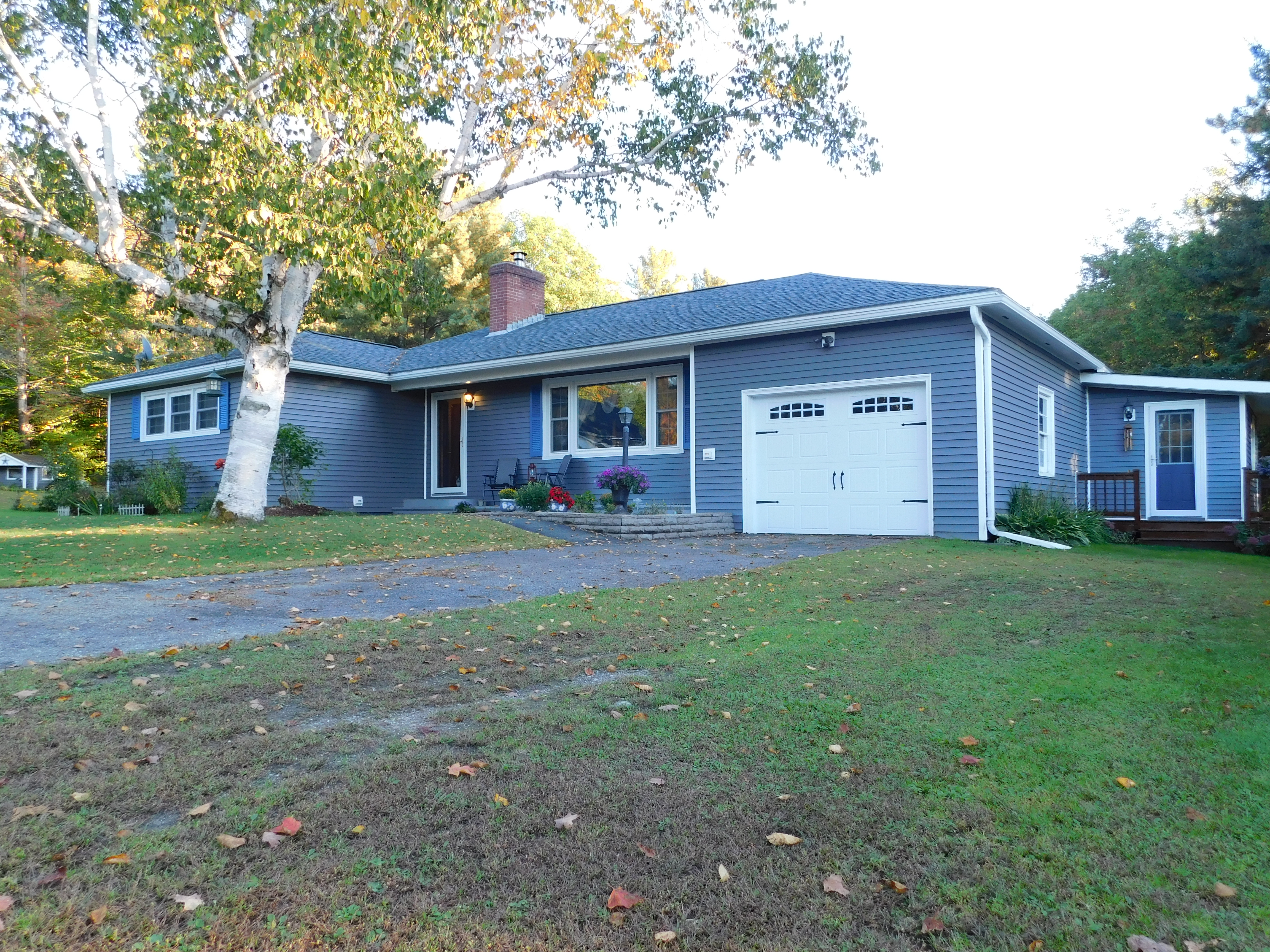 house for sale, Newport City, VT, double city lot, good neighborhood