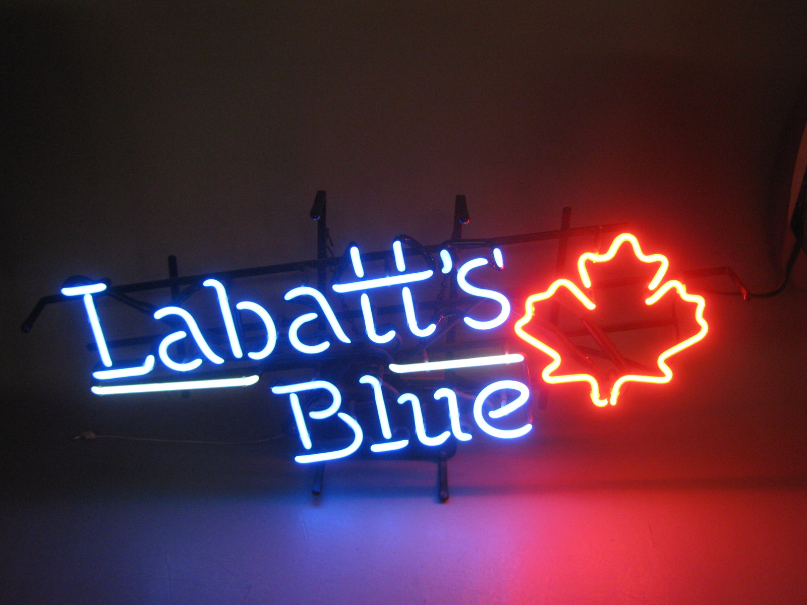 Vtg 1991 Labatts Blue Beer Advertising Electric Neon Light Bar Sign