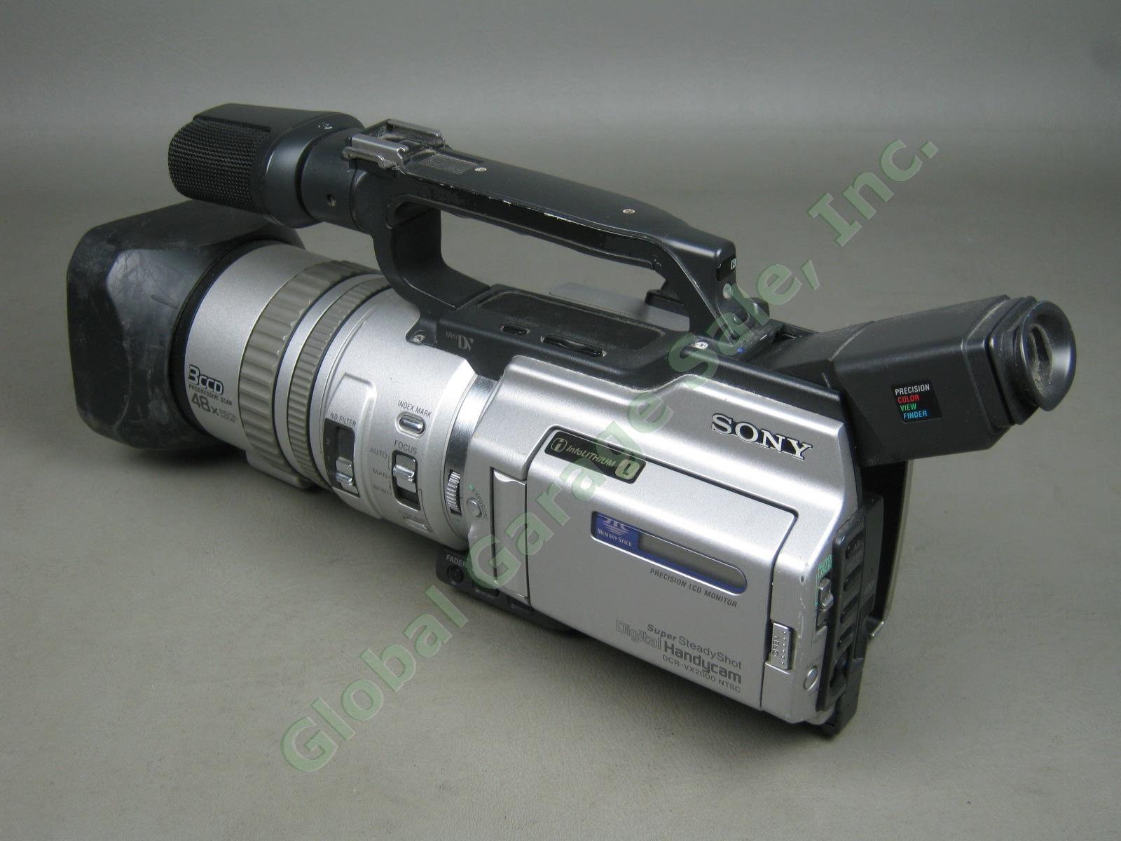 Sony DCR-VX2000 Super SteadyShot Digital Handycam Camcorder MiniDV