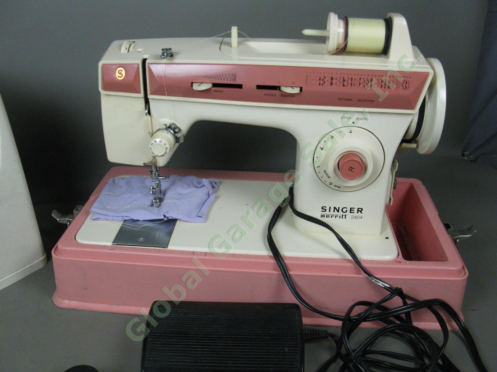 Vtg Singer Merritt 2404 Sewing Machine w/ Case Manual Foot Pedal