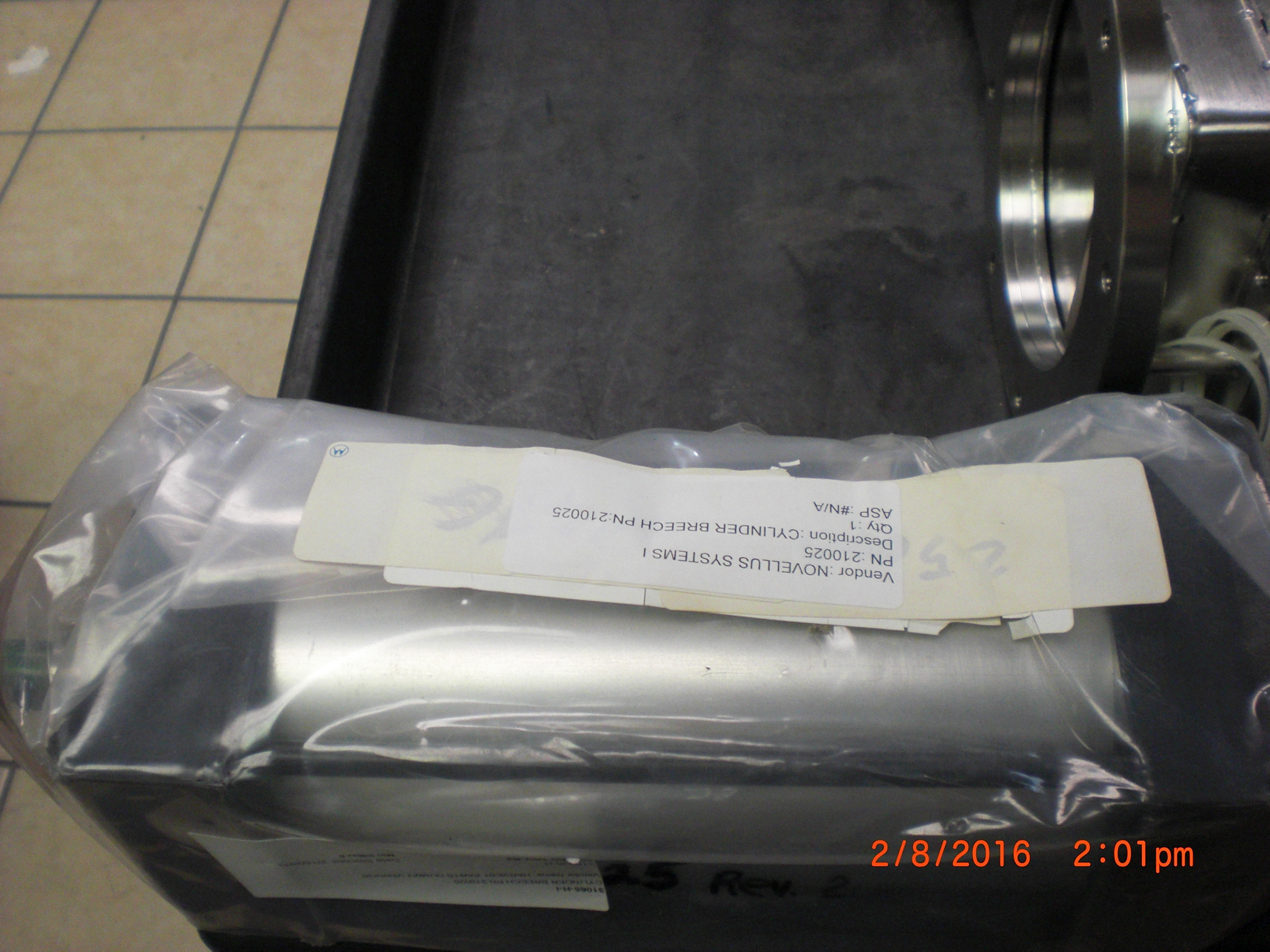 210025 Novellus 210025 Pneumatic cylinder door C1