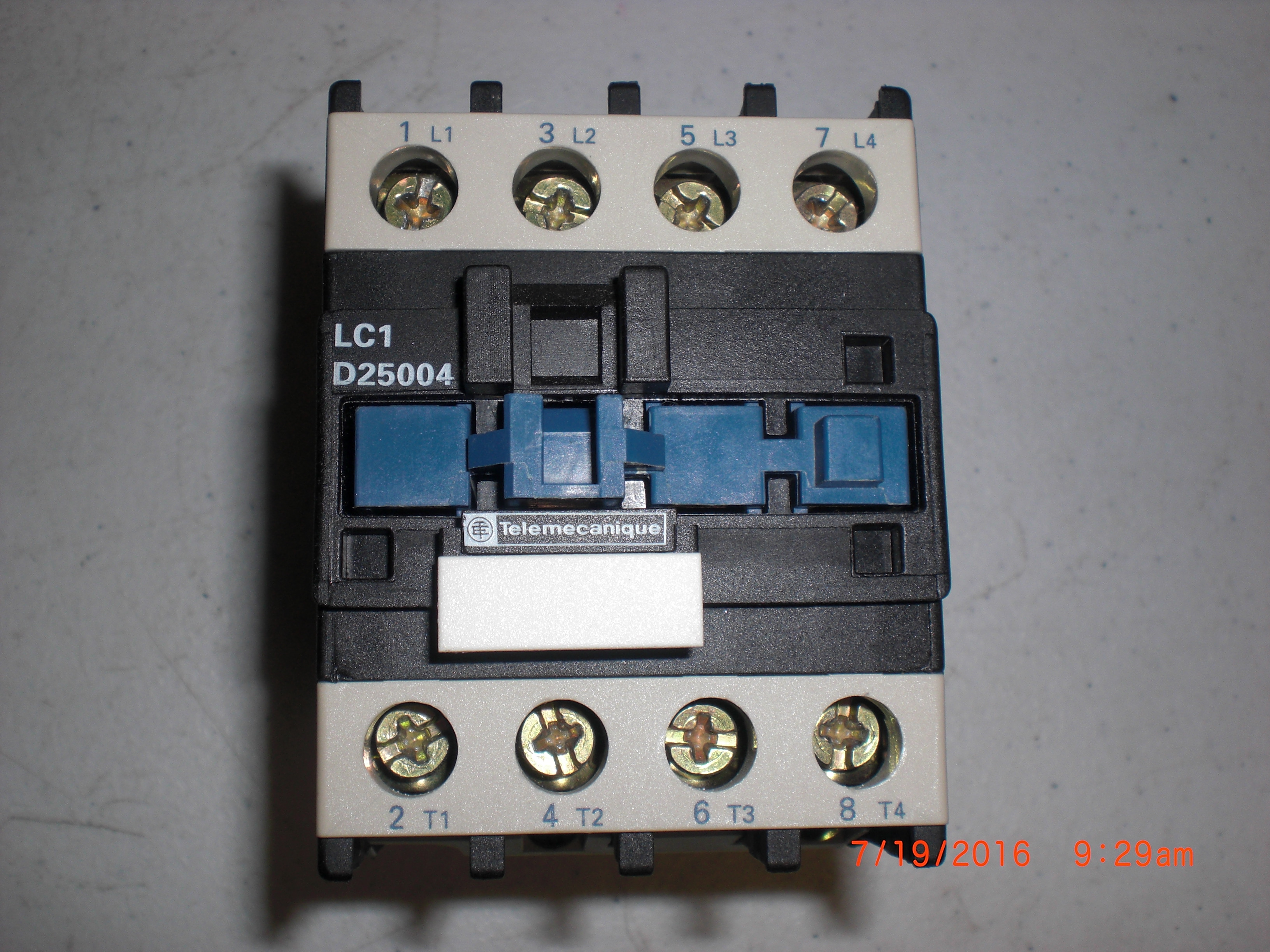 LC1D25004 TELEMACANIQUE LC1 D25004 Contactor, 40 Amp, 1Ph