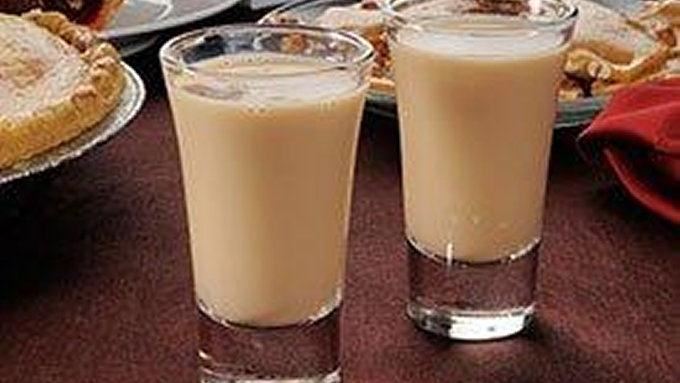 Irish Cream Cocktail and Shooter Recipes The Spruce Eats