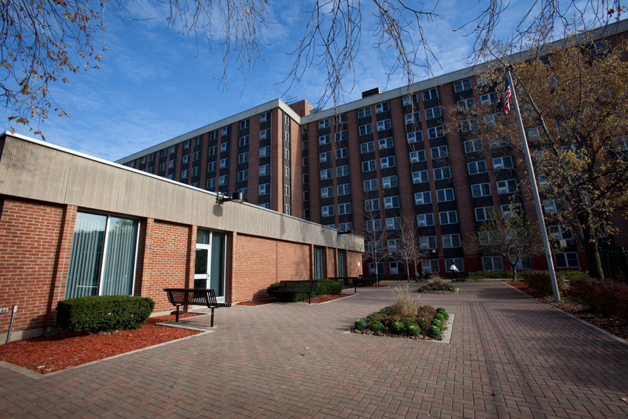 Chicago Housing Authority, IL Public Housing and Section 8 Housing