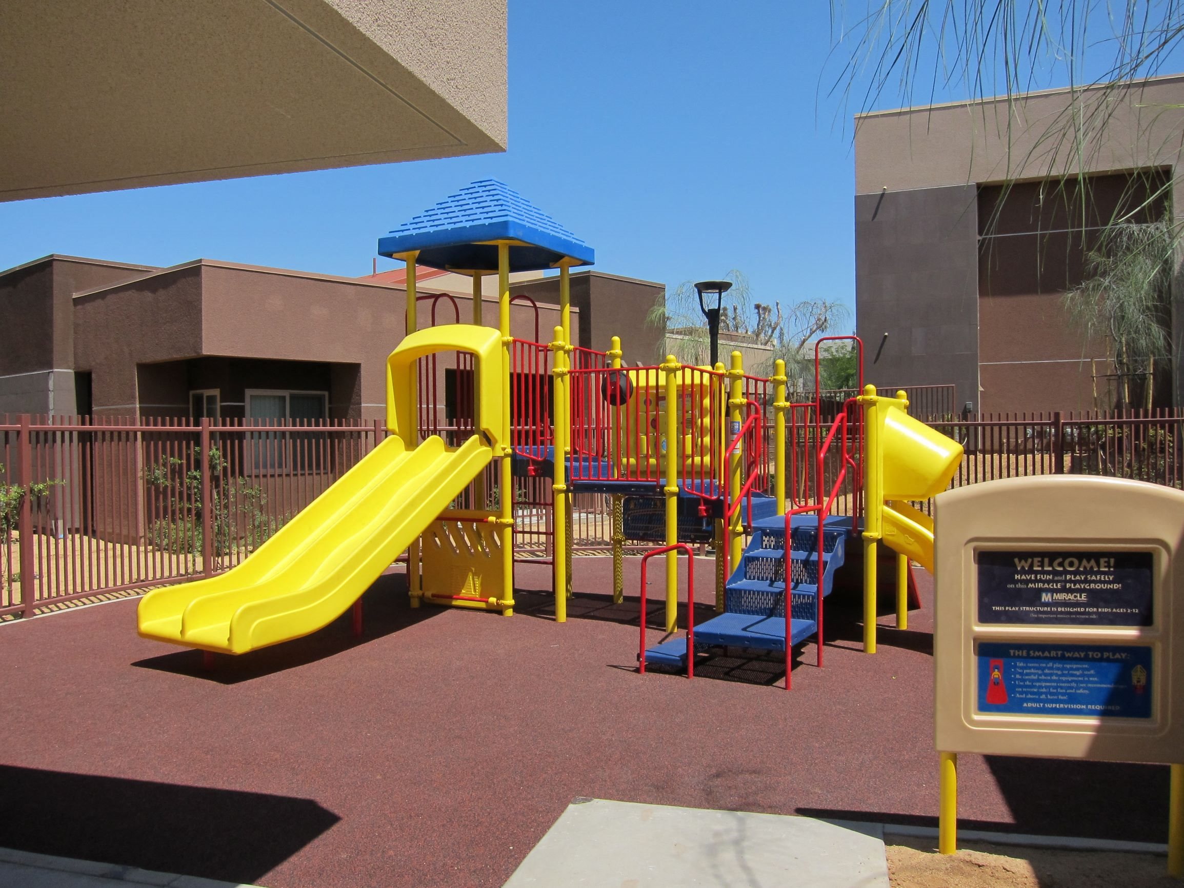 Low Apartments and Affordable Housing For Rent in Cathedral City, CA