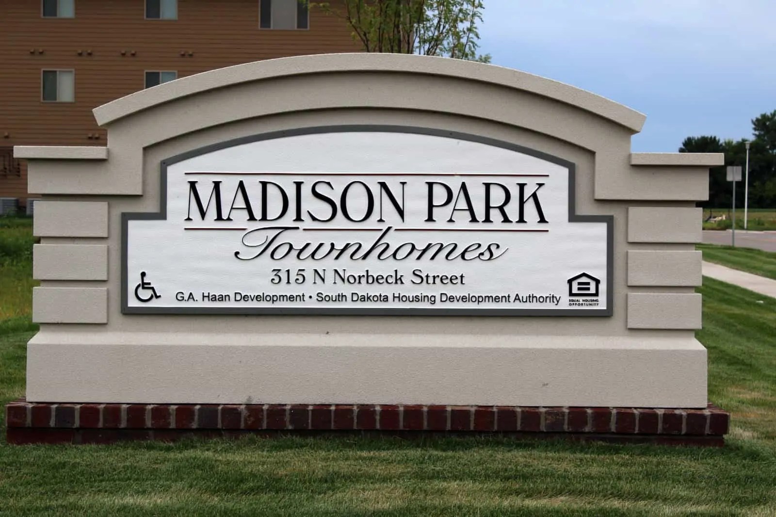 Madison Park Townhomes in Vermillion, South Dakota