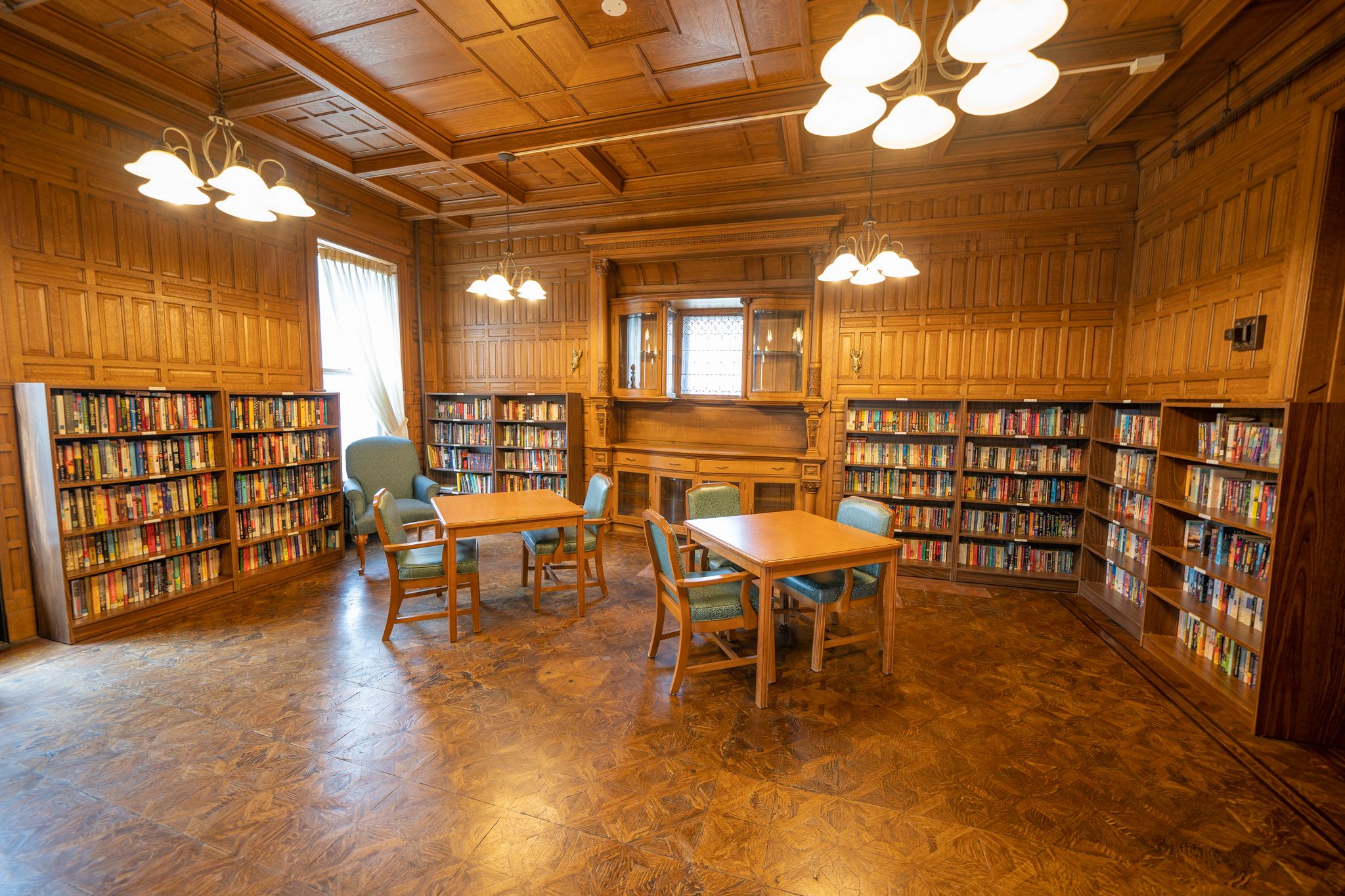 Coventry Apartments in Rock Island, Illinois