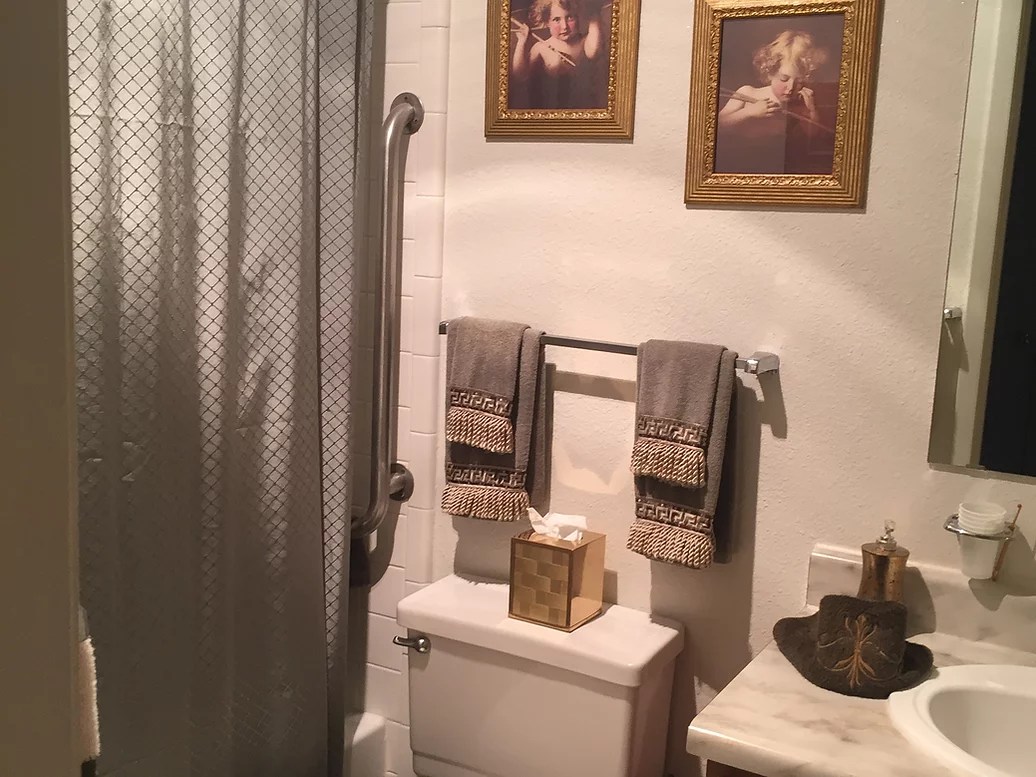 Park Manor Apartments in Irving, Texas