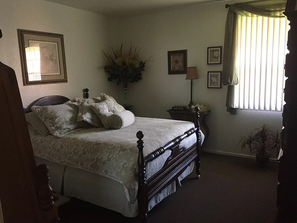 Park Manor Apartments in Irving, Texas