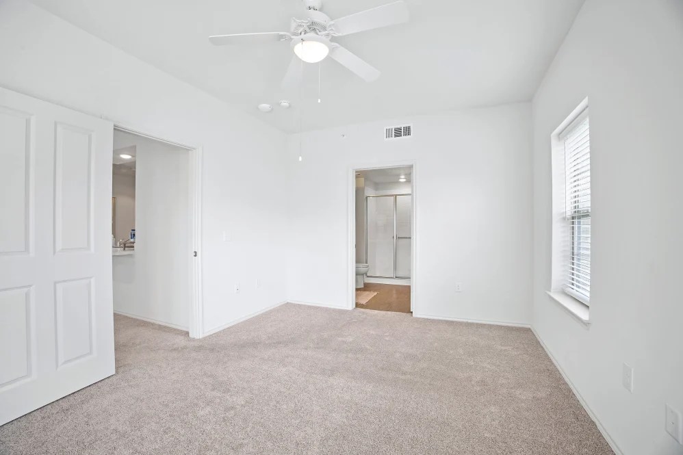 Mariposa Apartment Homes at Westchester in Grand Prairie, Texas