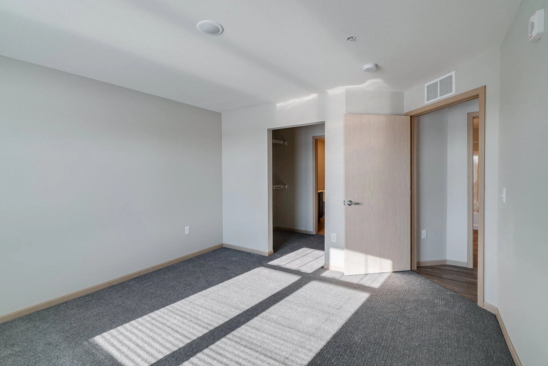 Low Apartments and Affordable Housing For Rent in Iowa City, IA