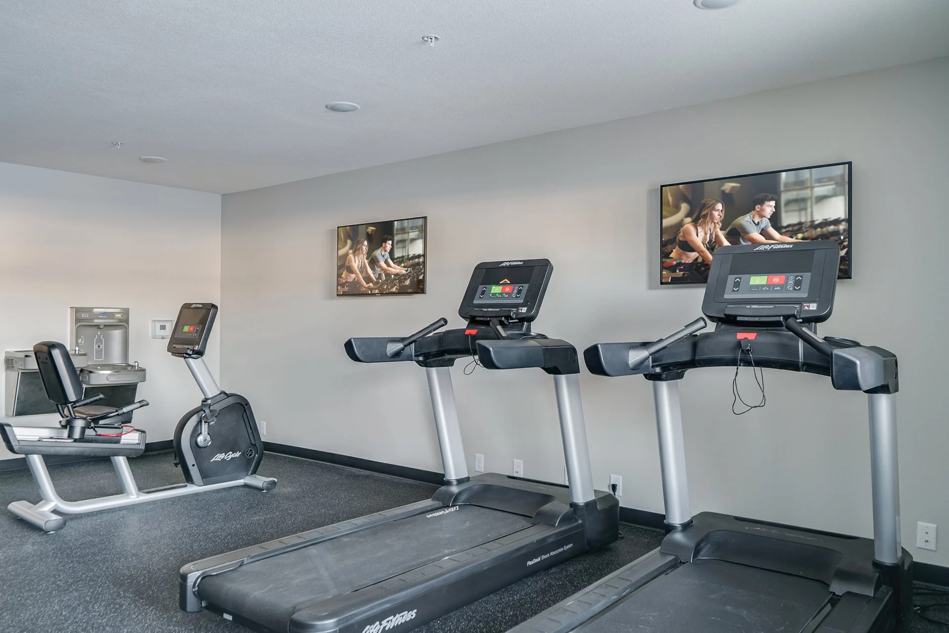 Edison Apartments in Roseville, Minnesota