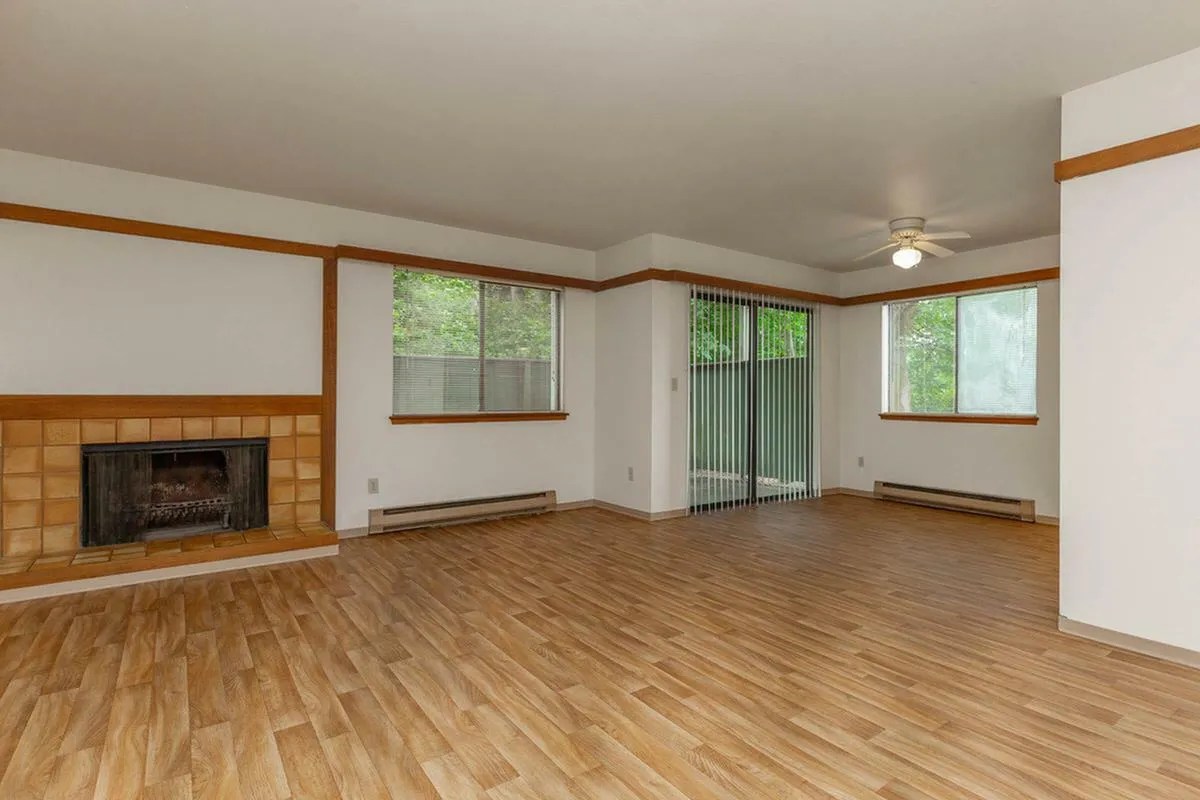 Mariposa Apartments in Federal Way, Washington