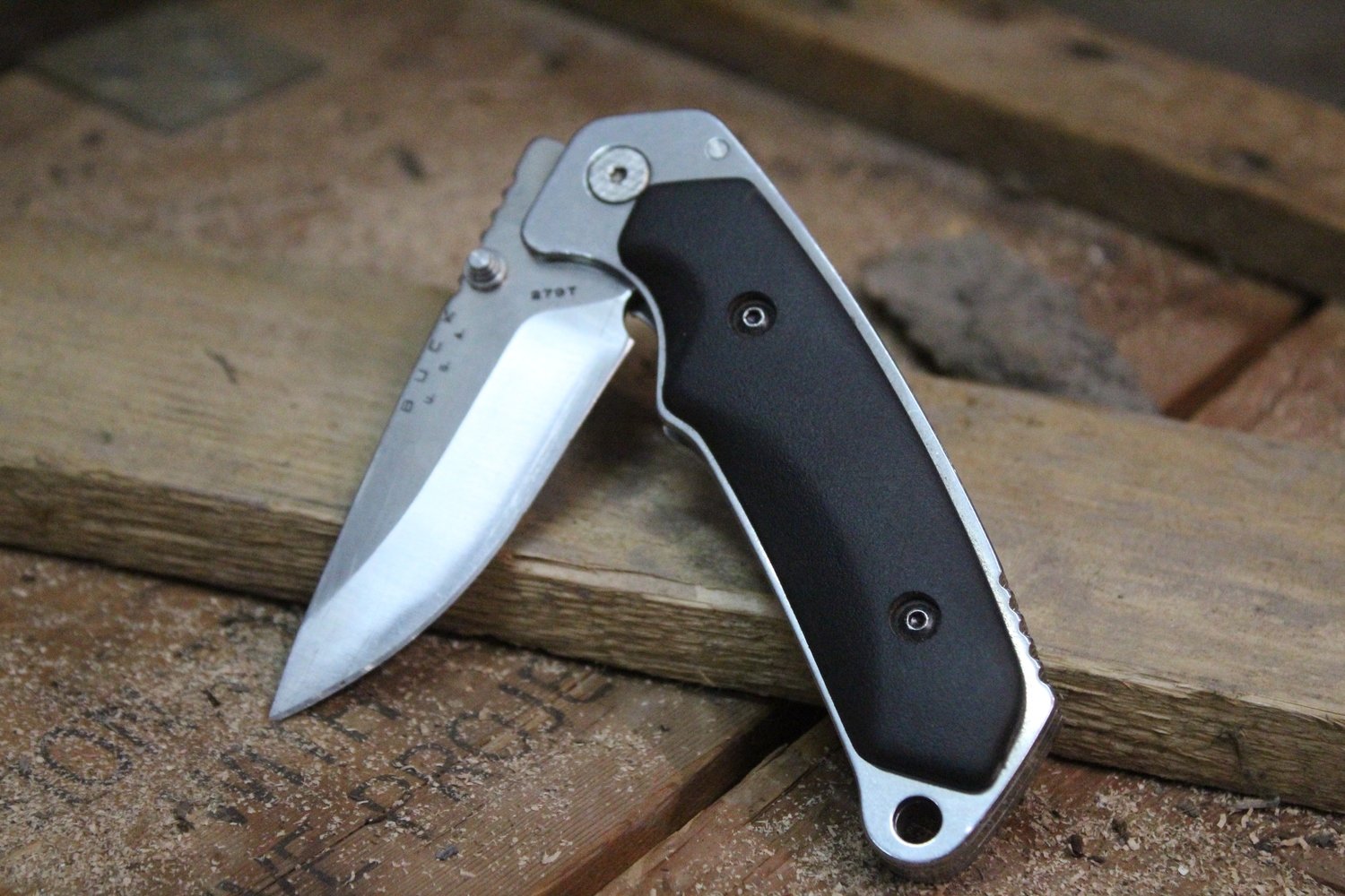 Buck Alpha Hunter 3.25" Liner Lock Folding Knife, Black Rubber / Satin