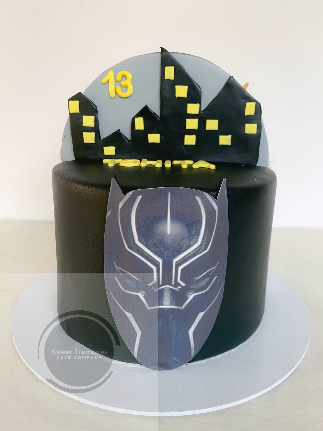 Black Panther Cake