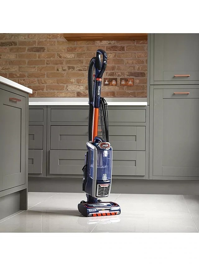 NZ801UKT Shark Anti Hair Wrap upright Corded Vacuum Cleaner