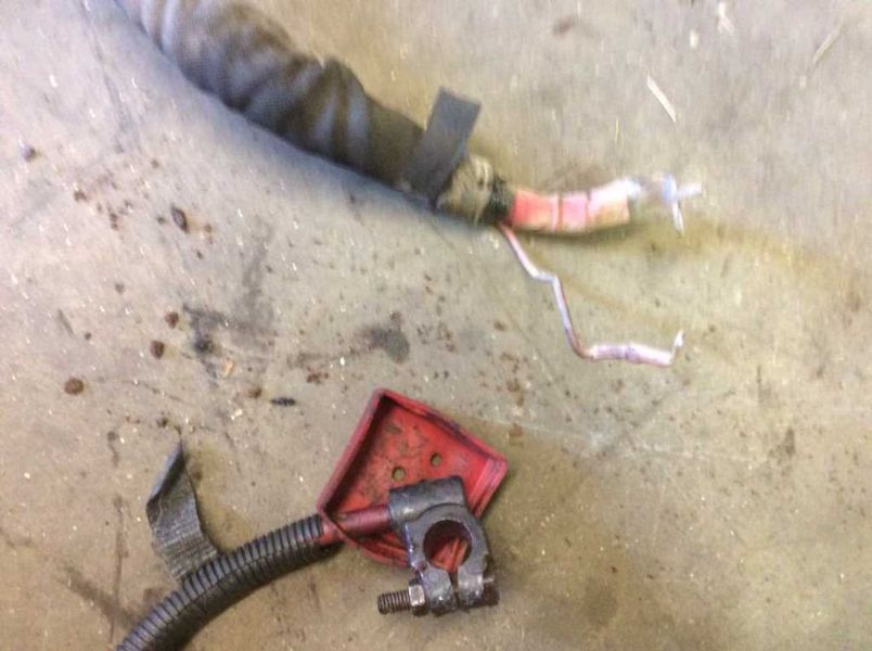 99 00 01 02 03 FORD F250 F350 SUPER DUTY 7.3L DIESEL POSITIVE BATTERY CABLE WIRE eBay