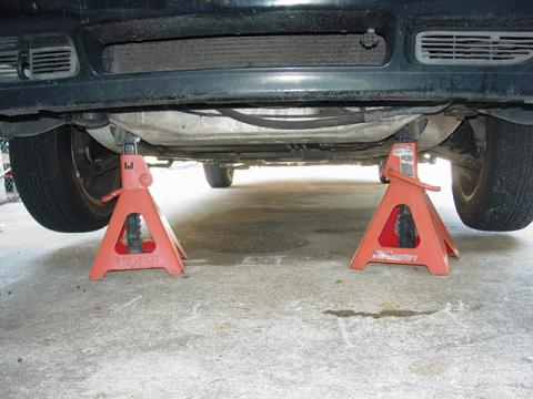 How To Replace The Head Gasket On A Volvo 5-Cylinder
