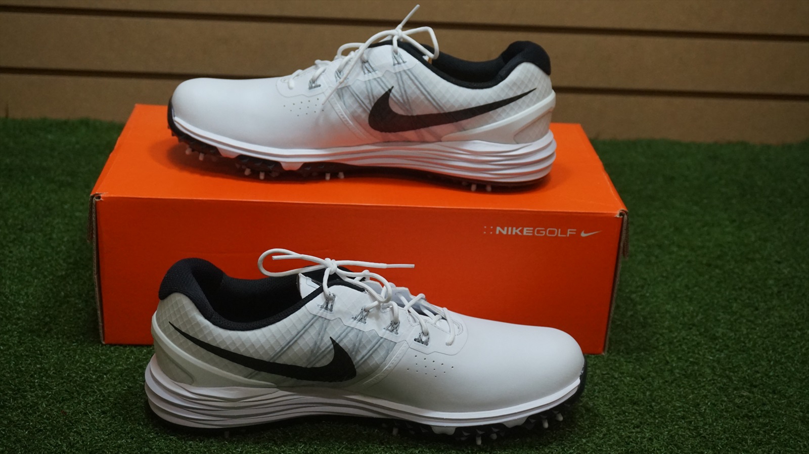 New Nike Lunarlon Mens Golf Shoe Size 11 Medium White/ Black eBay