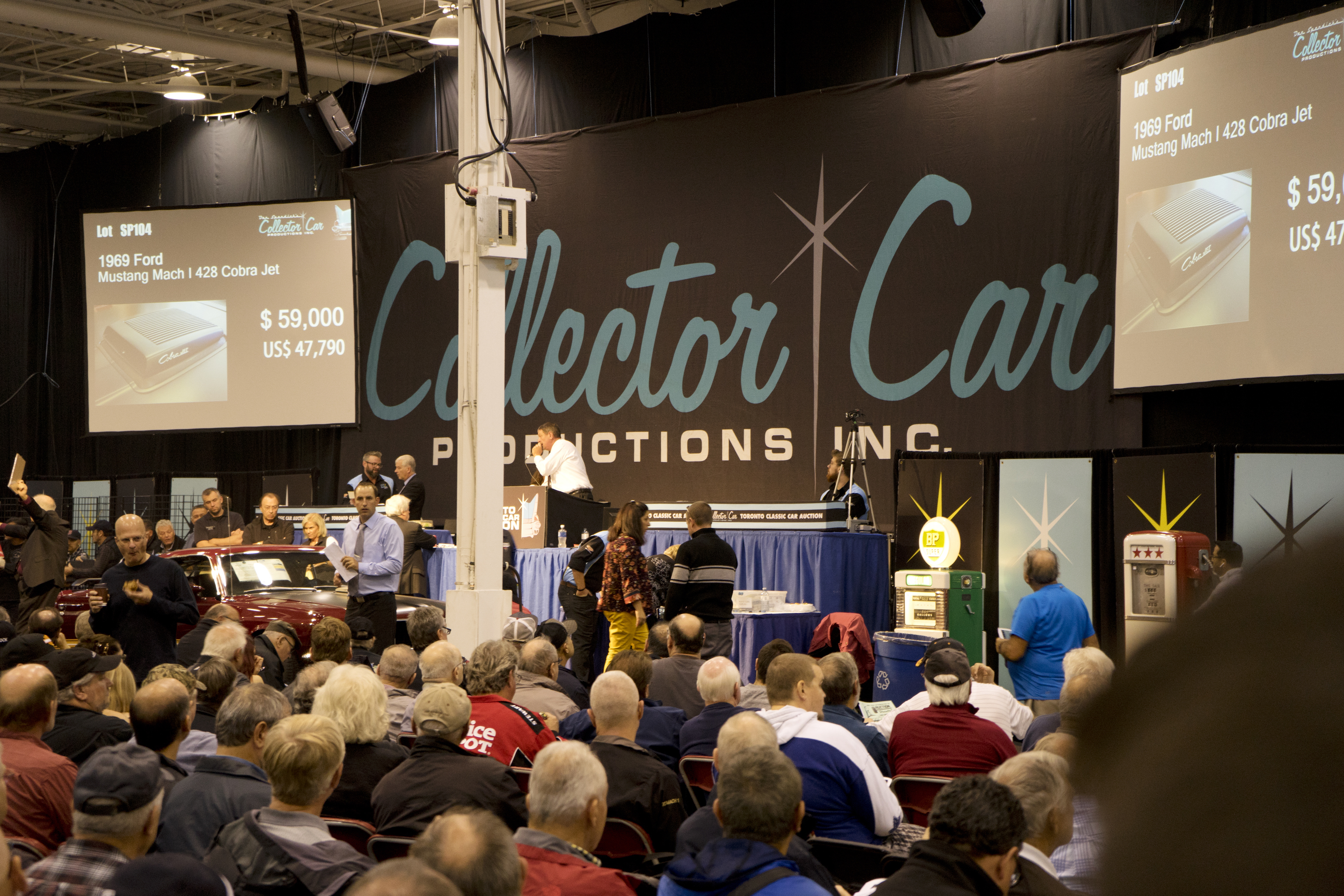 Ultra Rare Superbird Goes on the Block at the Toronto Fall Classic Car