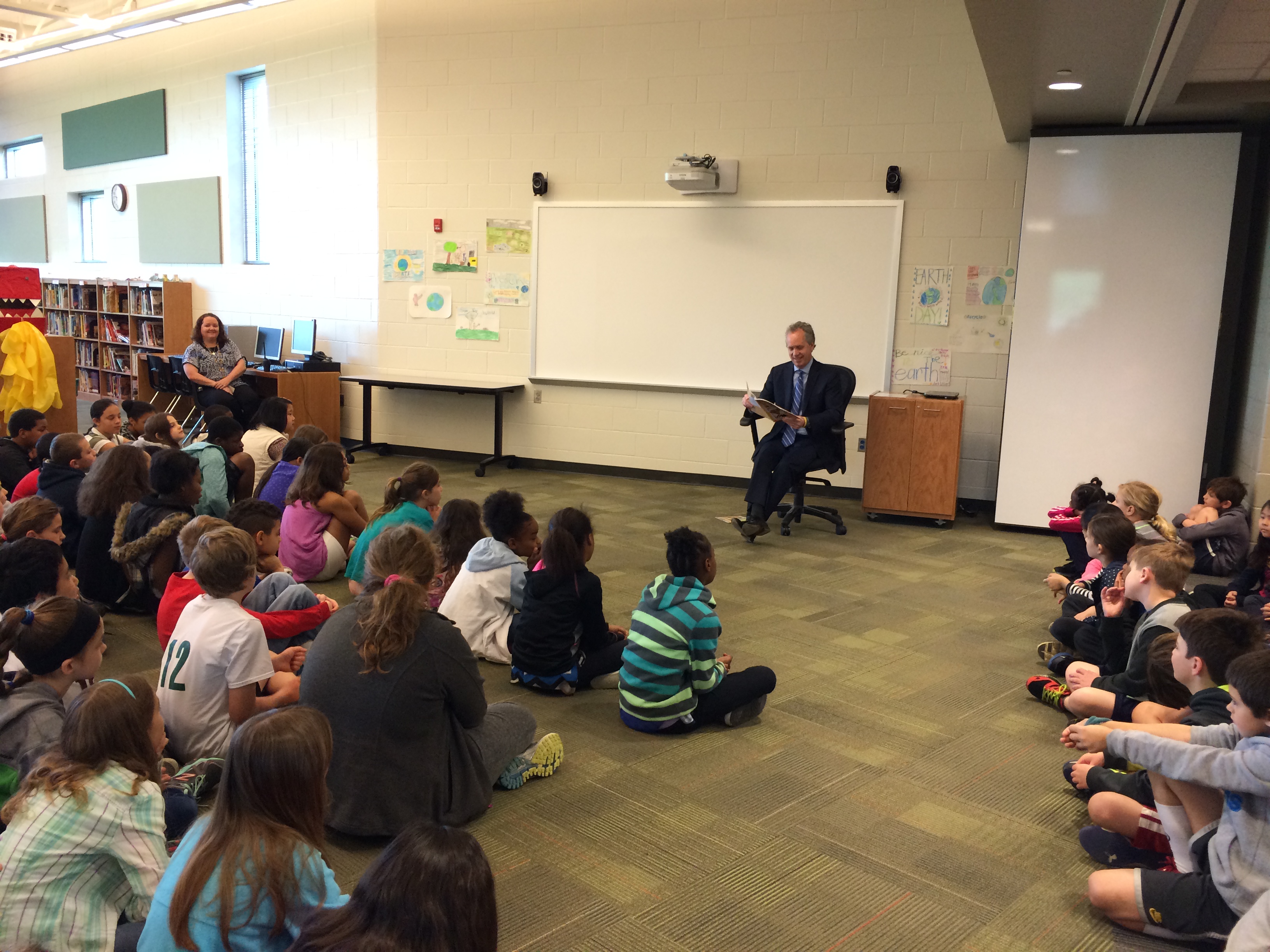 Field Elementary Library LibGuides at Jefferson County Public Schools (KY)