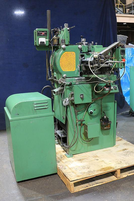 ROYAL MASTER MODEL TG12X4 CENTERLESS GRINDER WITH AUTOMATIC CYCLE