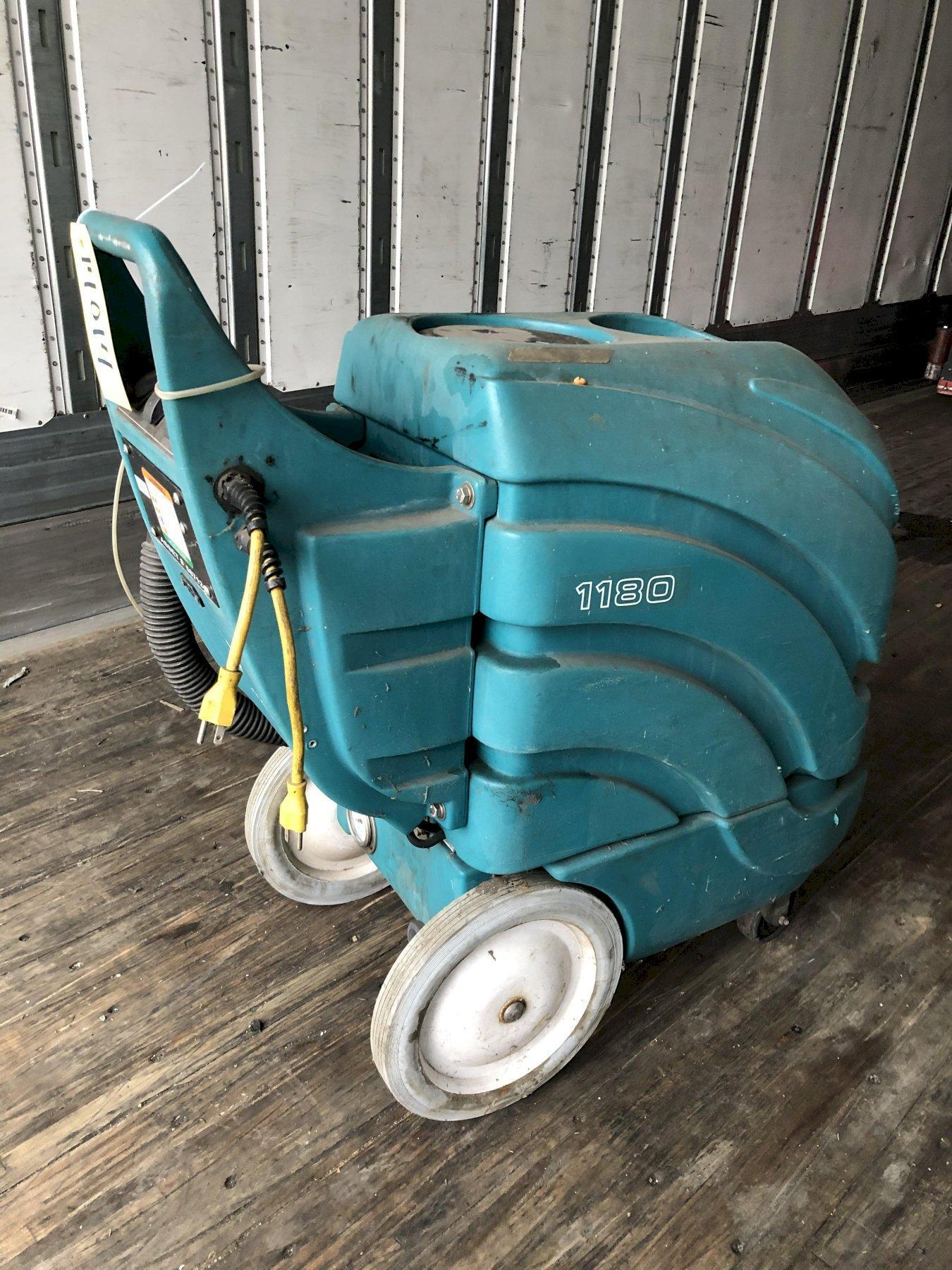 TENNANT 1180 Vacuum Cleaners Machine Hub