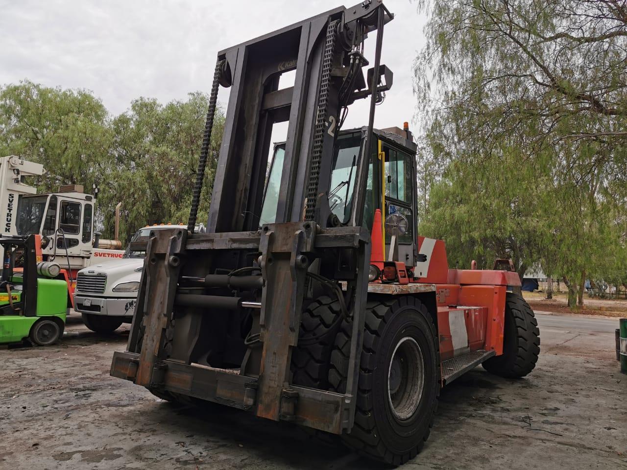 25 Ton Kalmar Forklift / Coil Lift Truck Year 2009 K2 Galaxie
