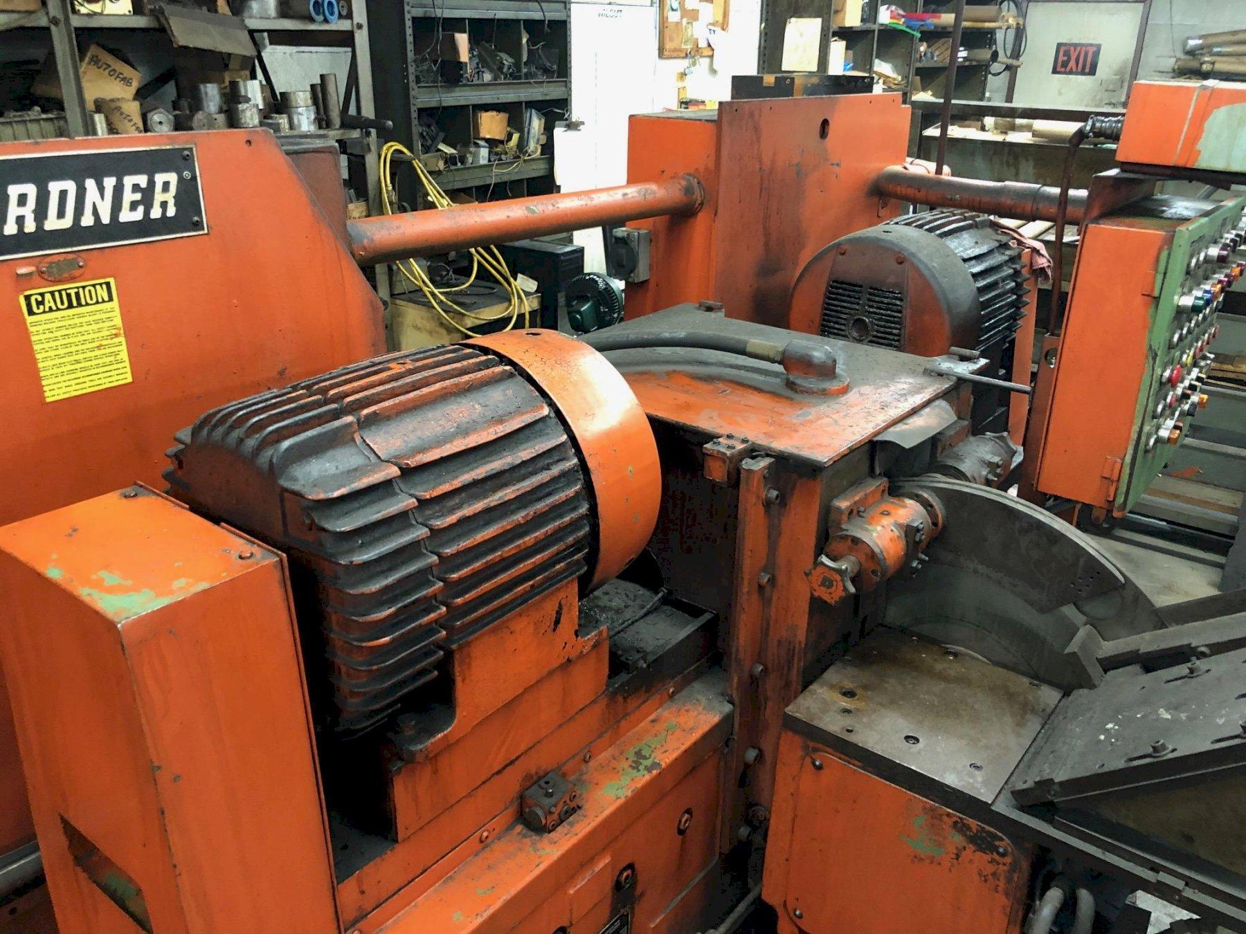 GARDNER SDG 223 Grinders, Disc Machine Hub