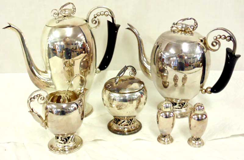 Hudson Valley Combined Estates and Longtime Collection Antique & Estate