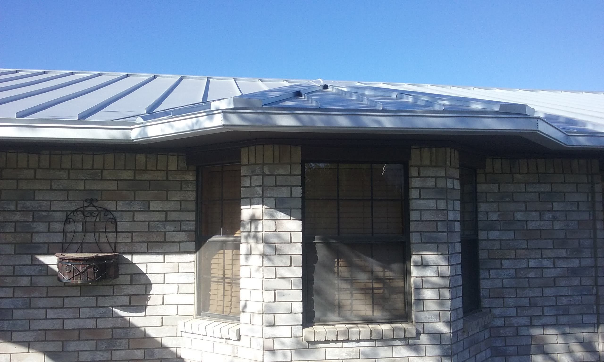 Seamless Gutters Kerrville TX Custom Fabrication Free Estimates