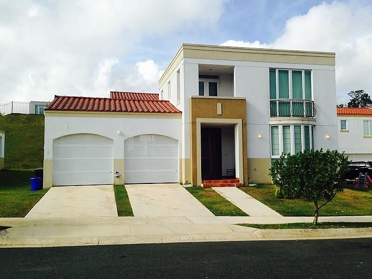 FINCA ELENA para Rentar/Alquilar en Guaynabo Bienes Raíces en