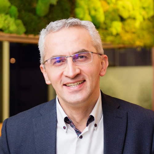 Daniel Lar email address & phone number Yonder Managing Director