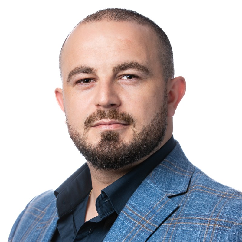 Julian Laci email address & phone number Quicken Loans Director, Mortgage Banking contact