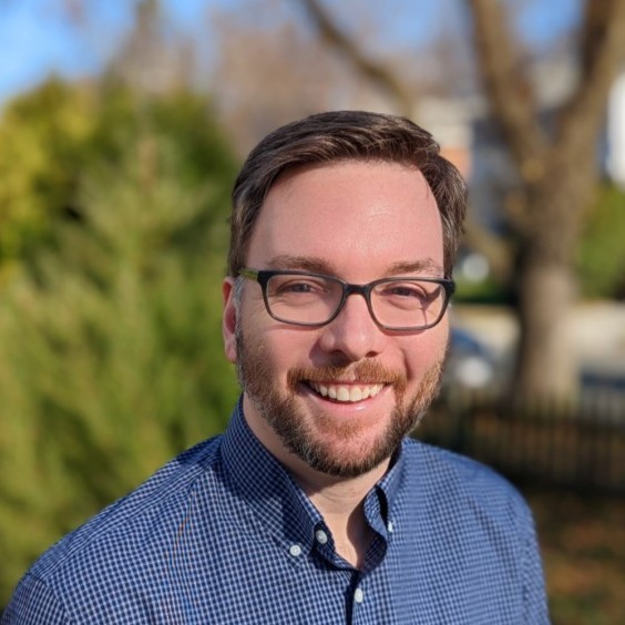 Jordan Vivian email address & phone number FIGS Director of Advocacy