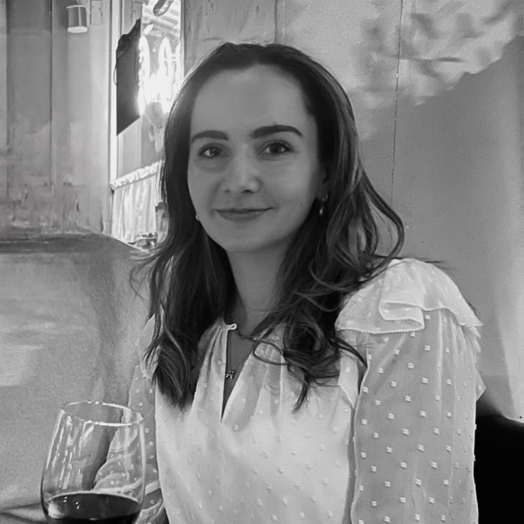 Flora Buckley email address & phone number Marsh & Parsons Senior