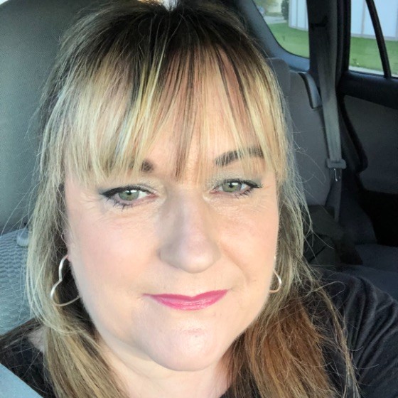 Julie Godfrey email address & phone number La Vie En Rose Manager