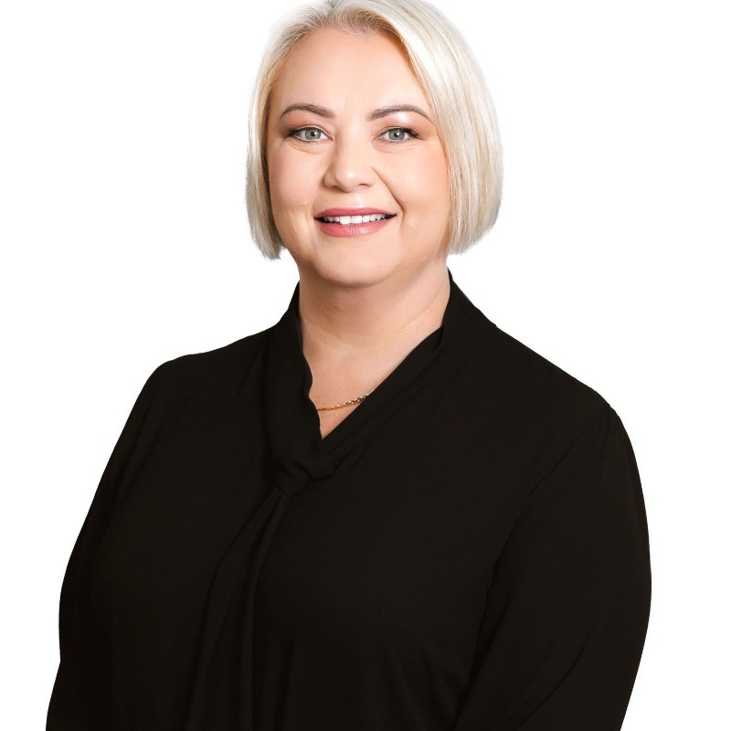 Peta McKenzie email address & phone number Professionals Geraldton Managing Director contact