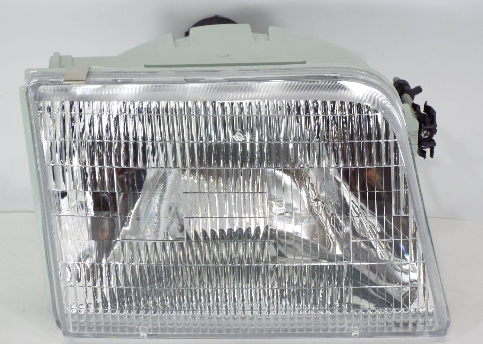 19941997 FORD RANGER Headlamp Headlight FR124B0001RL NEW eBay