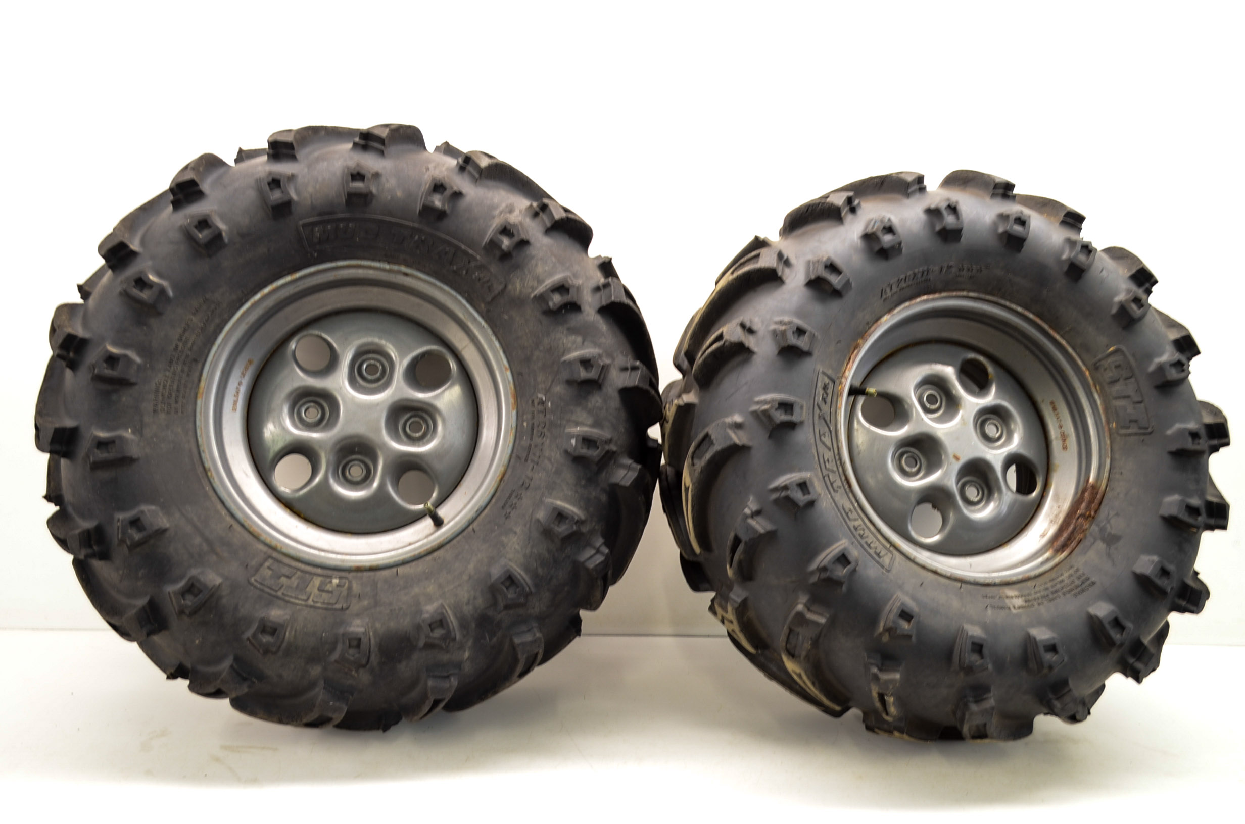 Arctic Cat Rear Wheels Rims & Tires 26x1112 STI Mud Trax