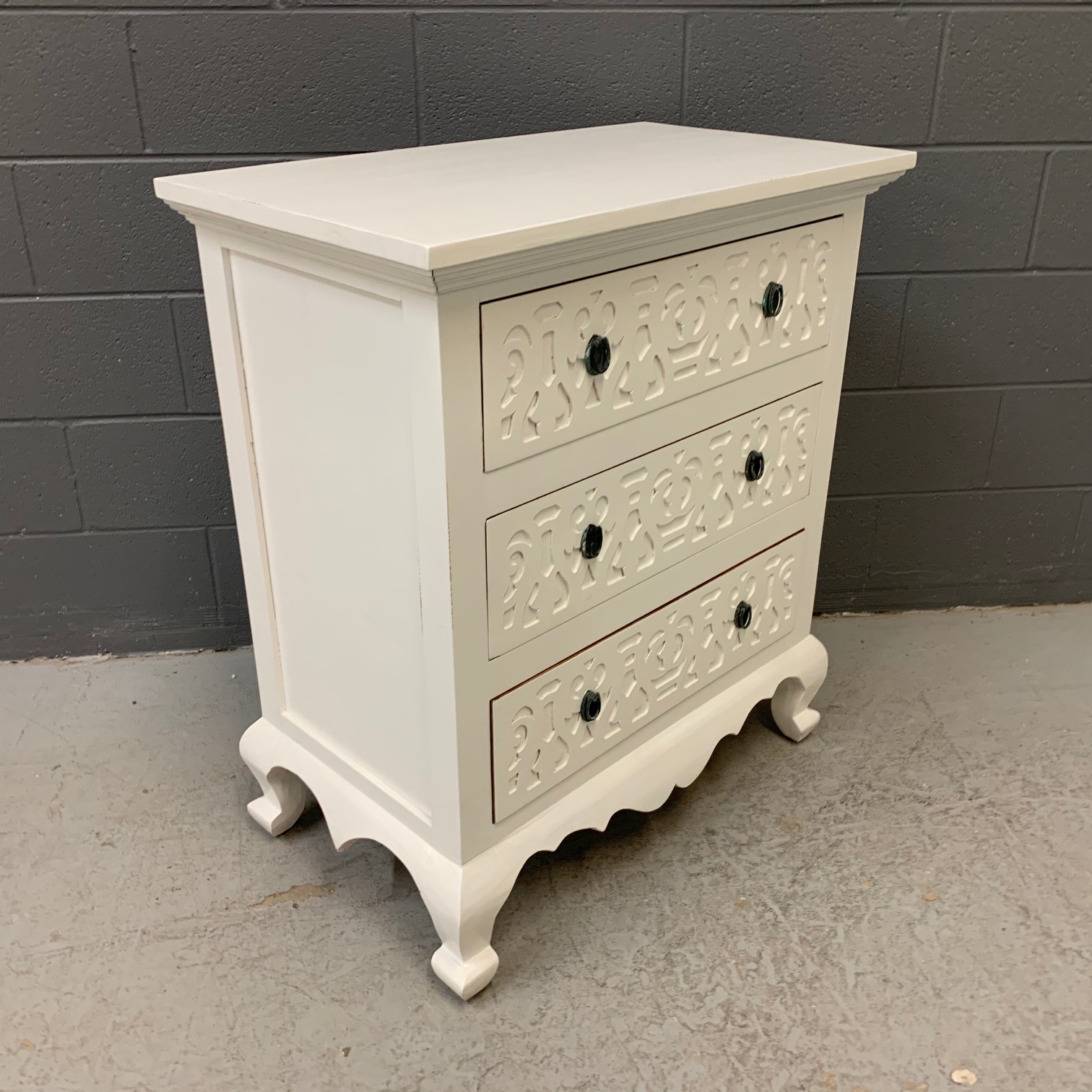 Three Drawer Dresser Nadeau Nashville