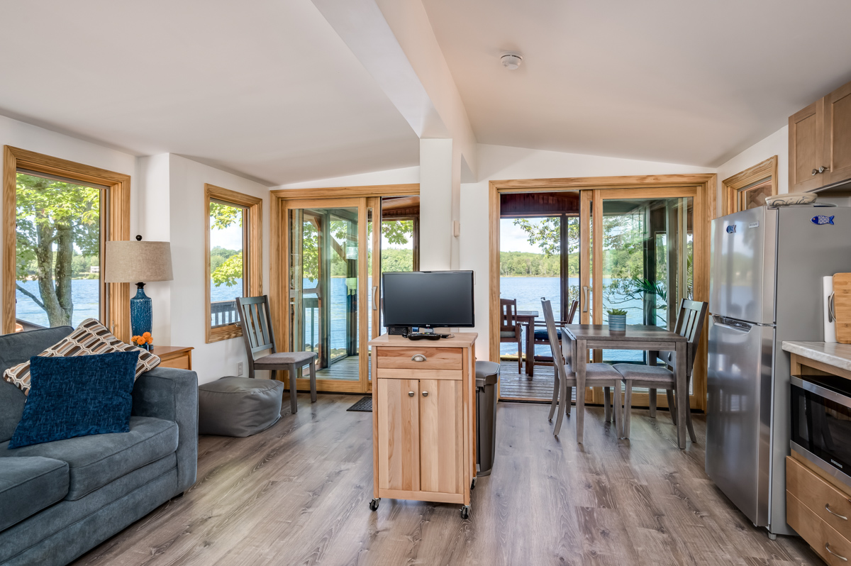 Lake Shell Camp Waterfront 394