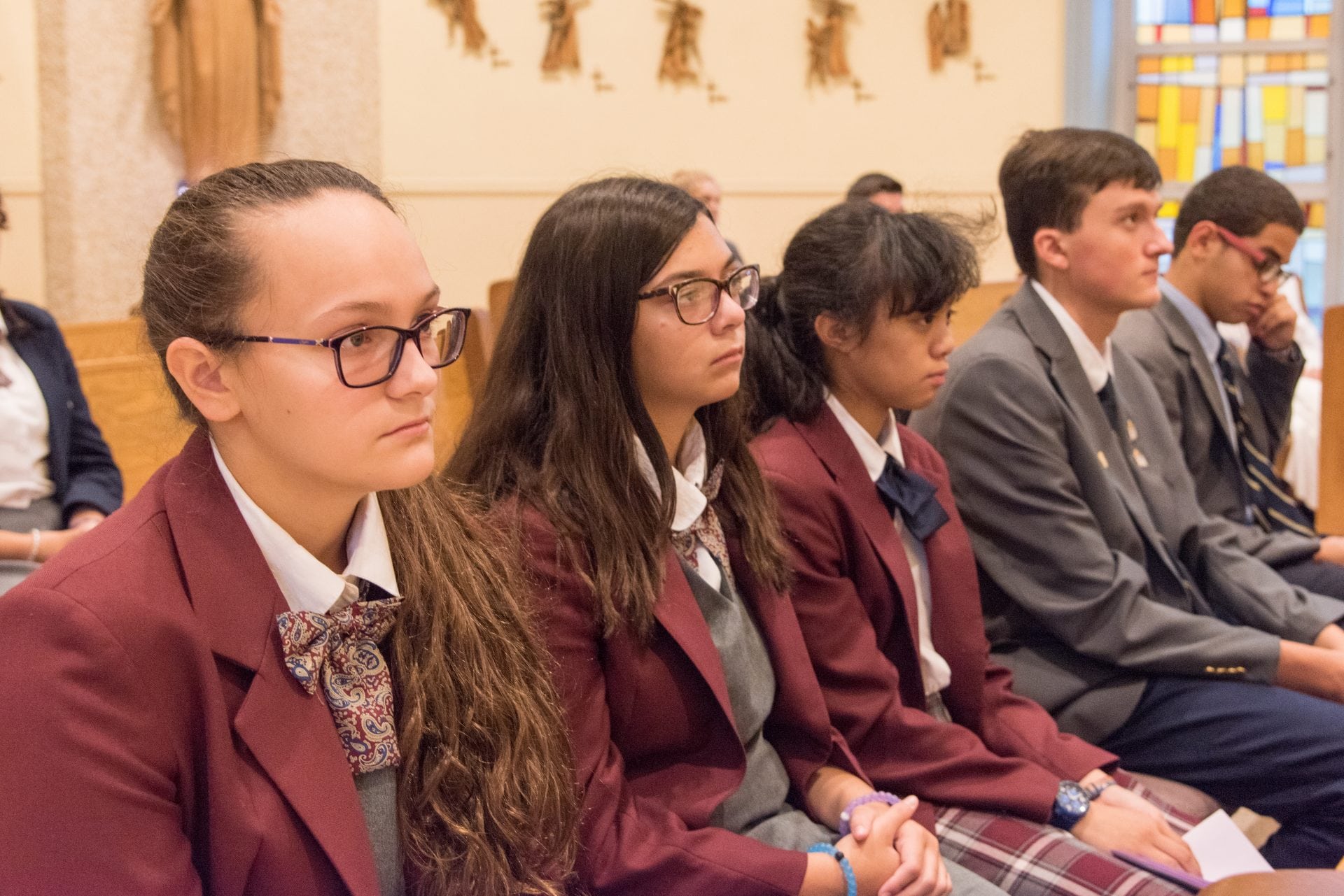 Students Provide Day of Prayer at Queen of Peace Residence Kellenberg