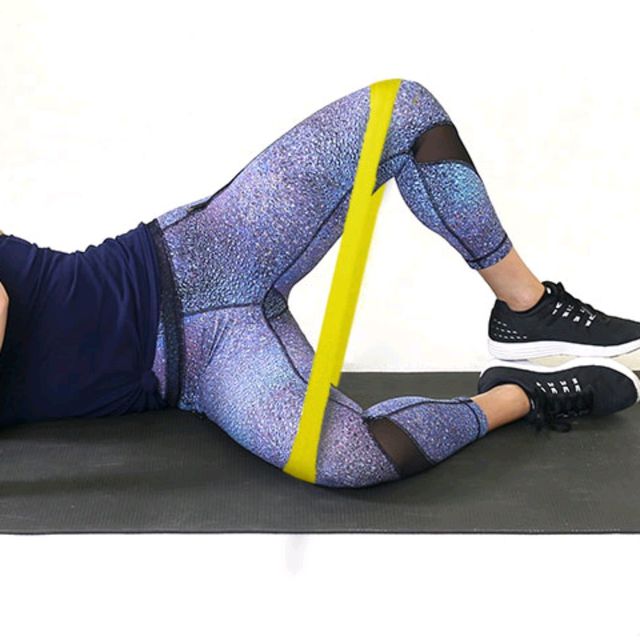 Clamshell With Fire Hydrant Exercise Howto Workout Trainer by Skimble